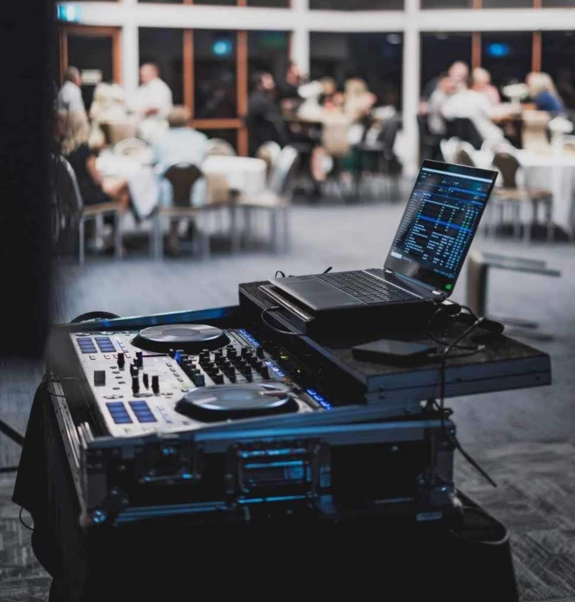 Best Wedding DJ Packages in Sydney