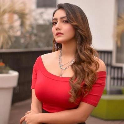 Kavya Thakur