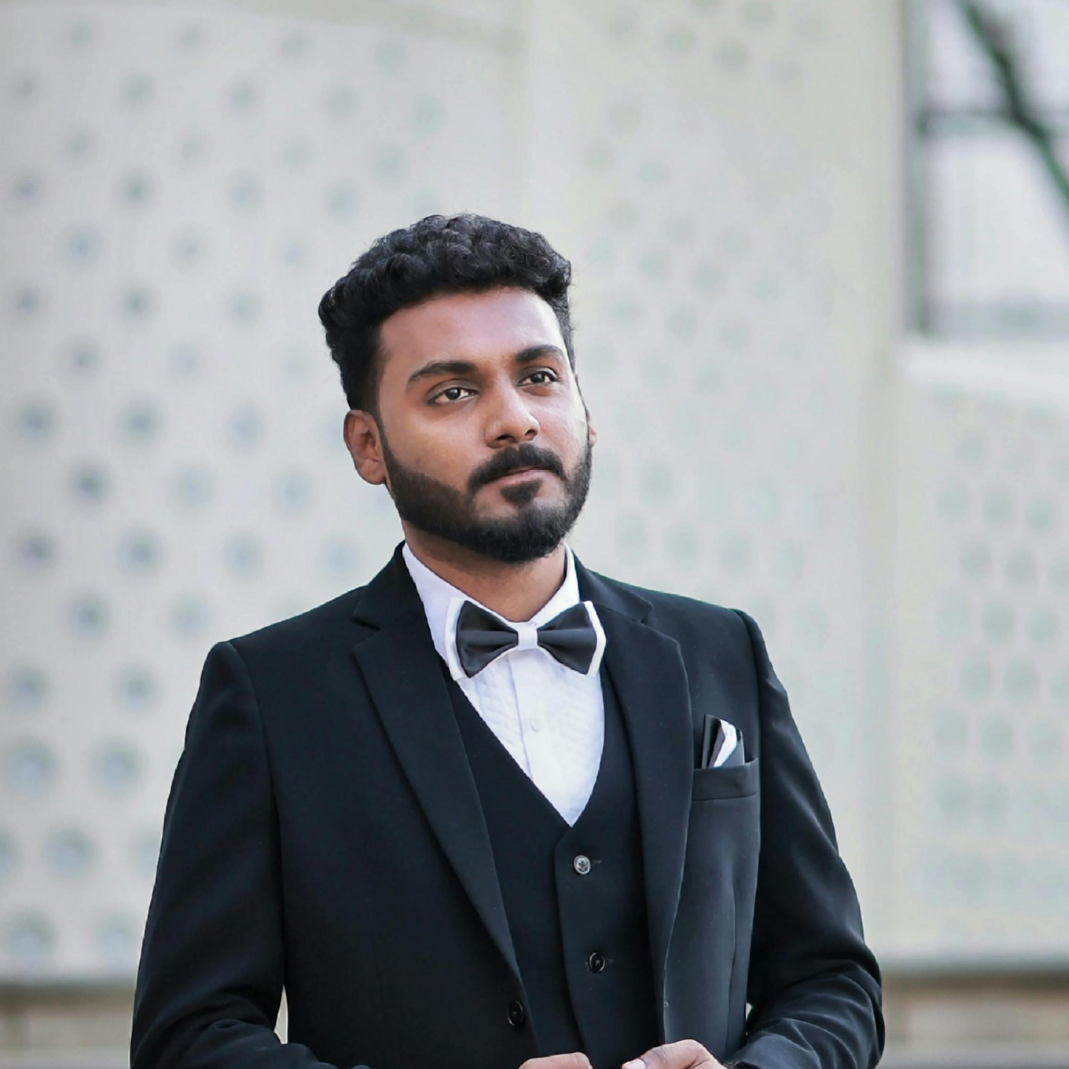 Riyan Kavesh
