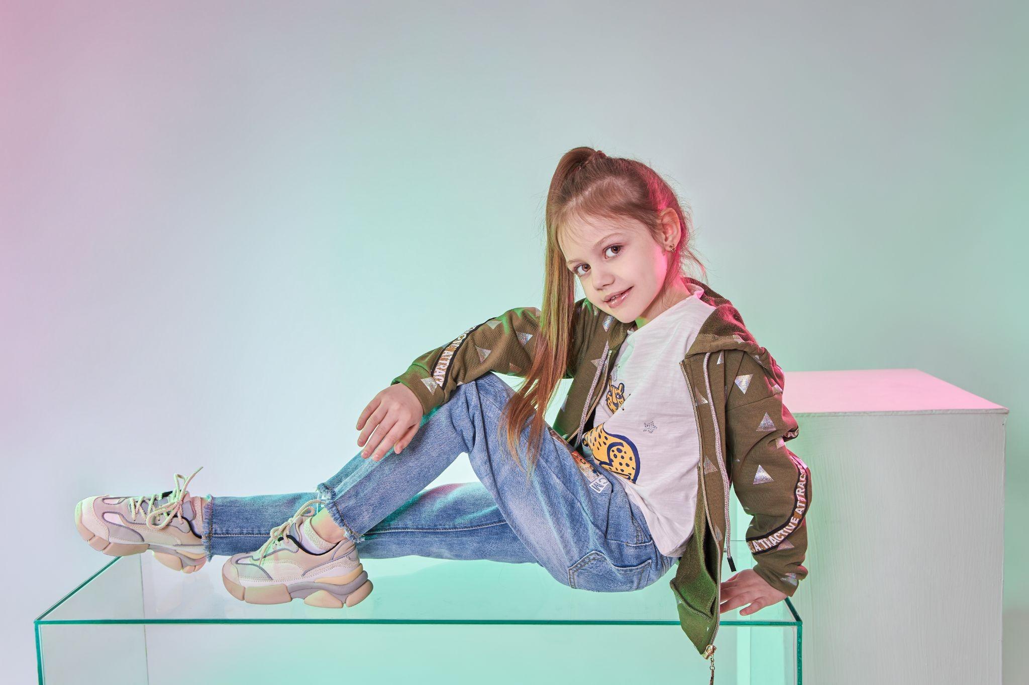 webyourself_08ad2baccb19d1c8fdfea22616c039f3.jpg